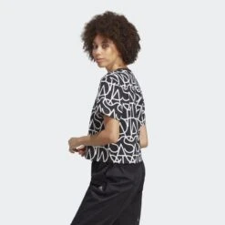 Camiseta Allover Adidas Graphic Boyfriend -Fit Tienda camiseta allover adidas graphic boyfriend 2