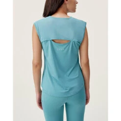 Camiseta De Mujer Sira Born Living Yoga 9 Camiseta De Mujer Sira Born Living Yoga -Fit Tienda camiseta de mujer sira born living yoga 1