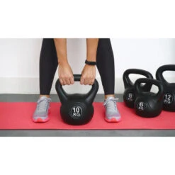 Kettlebell 10 Kg - Plástico - Para Uso Interior Y Exterior - Negro -Fit Tienda kettlebell 10 kg plastico para uso interior y exterior negro 2