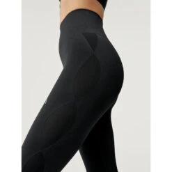 Born Living Yoga Legging De Mujer En Tejido Seamless Con Largo Capri 10 Born Living Yoga Legging De Mujer En Tejido Seamless Con Largo Capri -Fit Tienda legging de mujer en tejido seamless con largo capri 2