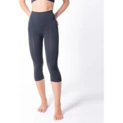 Legging Noche Capri Sin Costuras Con Fibra Emana 160 Den, Nina 11 Legging Noche Capri Sin Costuras Con Fibra Emana 160 Den, Nina -Fit Tienda legging noche capri sin costuras con fibra emana 160 den nina 4