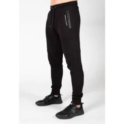 Pantalón Chándal Fitness Largo Hombre GORILLA WEAR Newark Negro