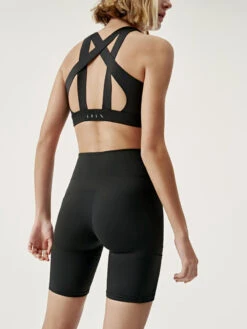 Fit Tienda -Fit Tienda shorts de mujer malaka born living yoga 1