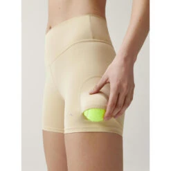 Born Living Yoga Shorts Deportivos De Mujer En Tejido Performance Con Bolsillo Para Pelota -Fit Tienda shorts deportivos de mujer en tejido performance con bolsillo para pelota 2