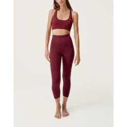 Top Deportivo De Mujer Apamala Born Living Yoga -Fit Tienda top deportivo de mujer apamala born living yoga 2