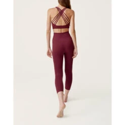 Top Deportivo De Mujer Apamala Born Living Yoga -Fit Tienda top deportivo de mujer apamala born living yoga 3