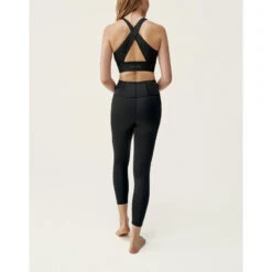 Top Deportivo De Mujer Frida Born Living Yoga 8 Top Deportivo De Mujer Frida Born Living Yoga -Fit Tienda top deportivo de mujer frida born living yoga 2