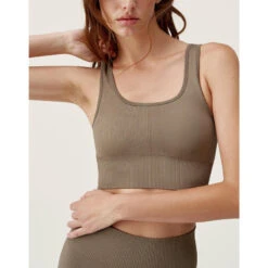 Top Deportivo De Mujer Idara Born Living Yoga 13 Top Deportivo De Mujer Idara Born Living Yoga -Fit Tienda top deportivo de mujer idara born living yoga 5