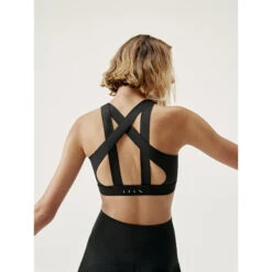 Top Deportivo De Mujer Malaka Born Living Yoga -Fit Tienda top deportivo de mujer malaka born living yoga 1